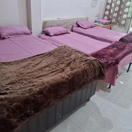 Sangam Vatika Home Stay Аллахабад Экстерьер фото