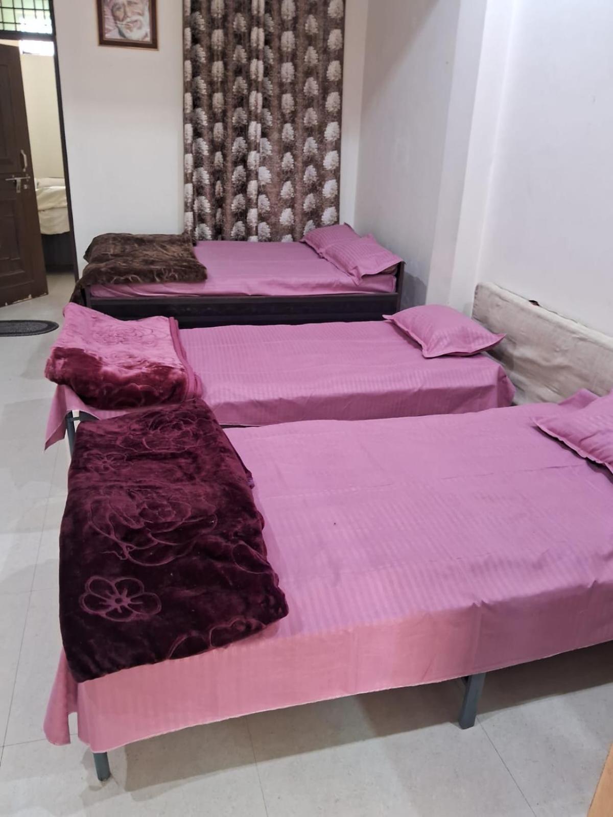 Sangam Vatika Home Stay Аллахабад Экстерьер фото